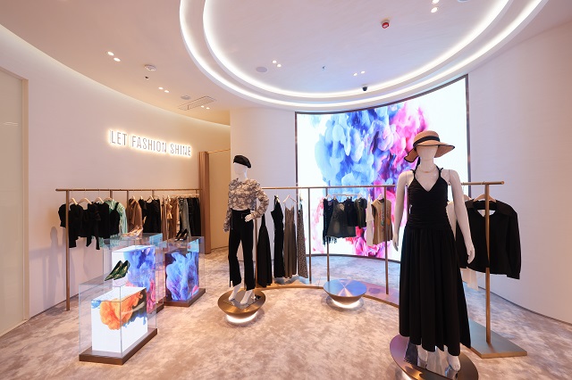 1690272677118624.jpg 23072500.jpg