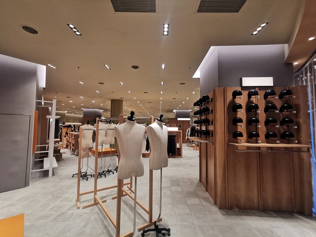 1704868197454462.jpg wz24011000.jpg